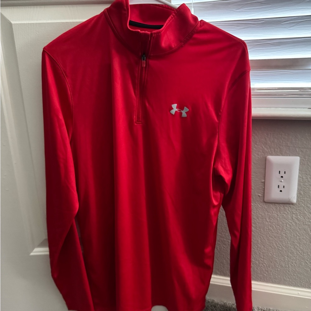 Under Armour HeatGear Red Pullover